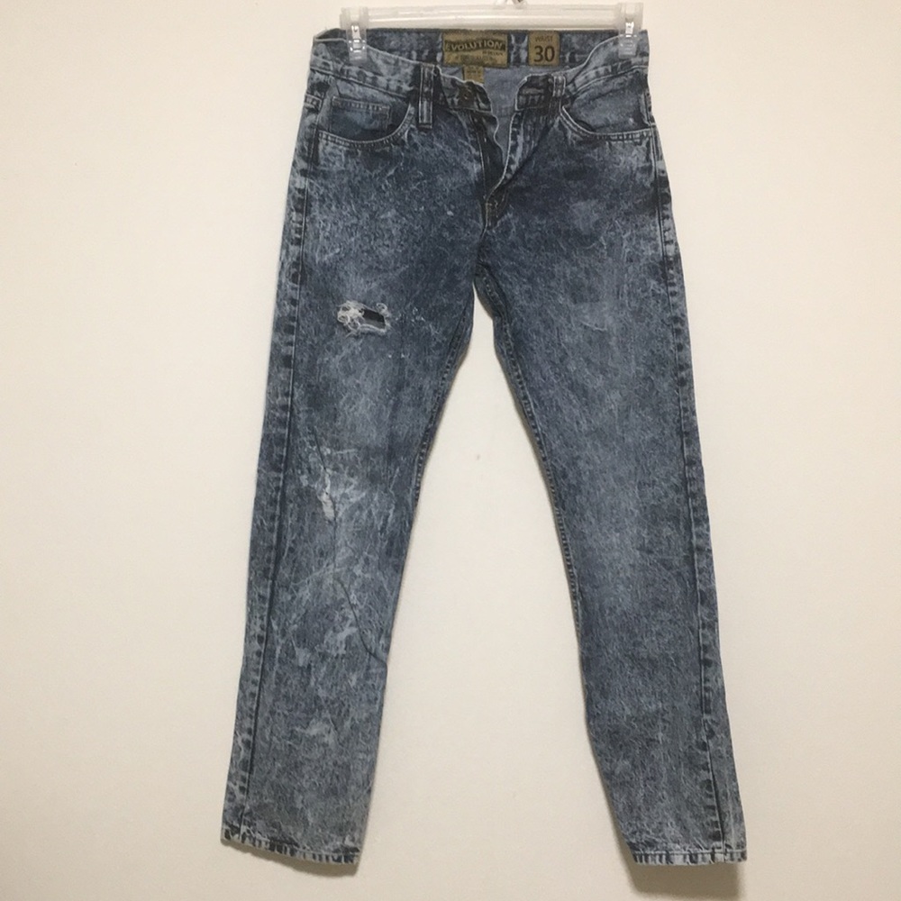 #32 Women’s Evolution In Design Jeans